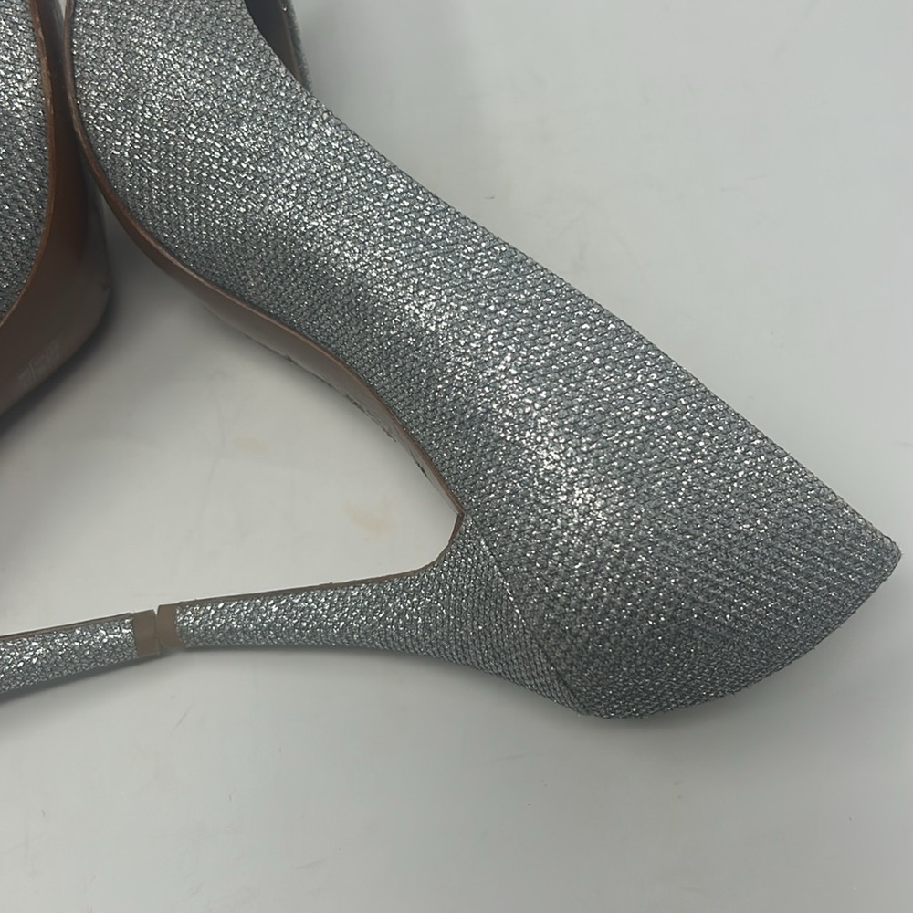Coach Elegant Silver Glitter Pump Heels Size 8 Excellent Condition - Picture 14 of 16